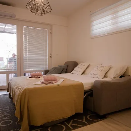 Lulu Apartment Makarska